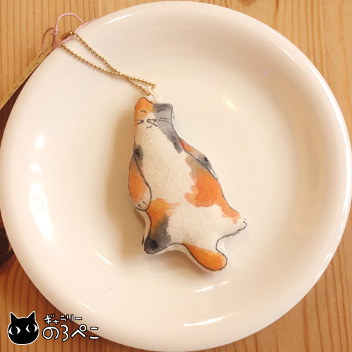 ギャラリーのろぺこ へそ天にゃんこボールチェーンマスコット 三毛猫 By Catzoo ギャラリーのろぺこ へそ天にゃんこボールチェーンマスコット 三毛猫 By Catzoo